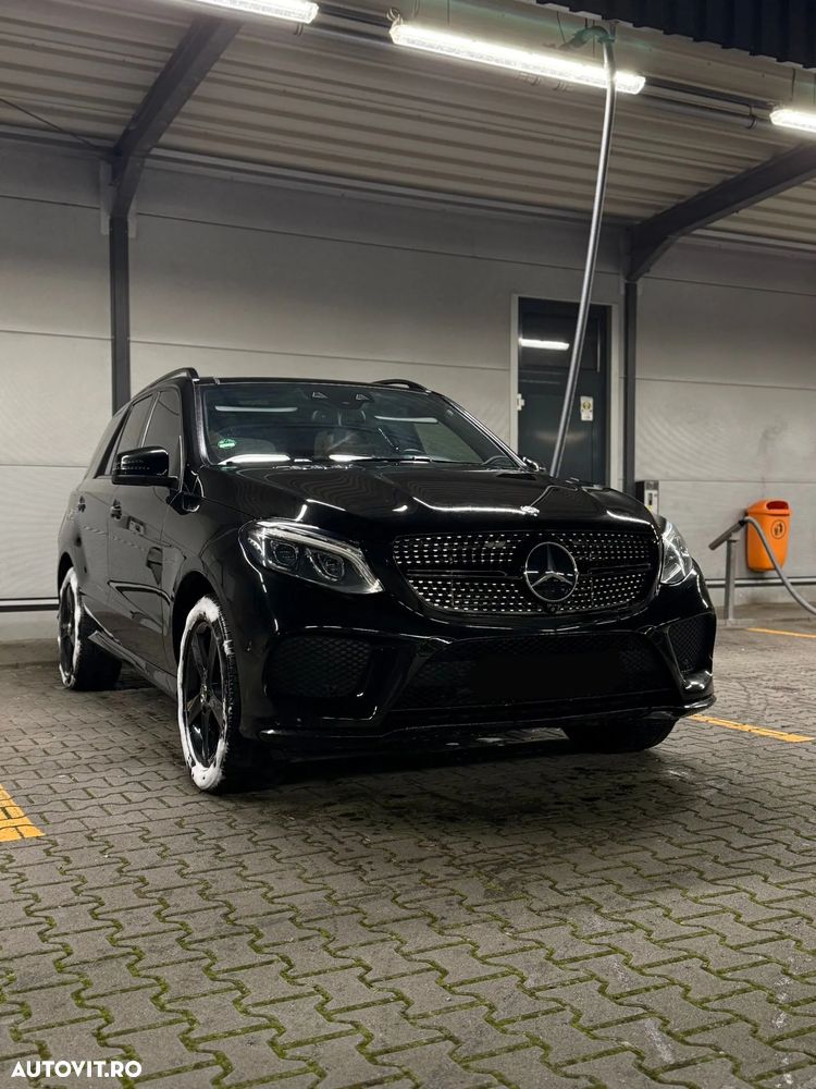Mercedes-Benz GLE 350 d 4Matic 9G-TRONIC AMG Line - 2
