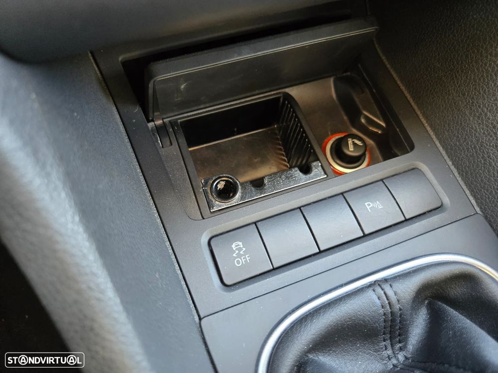 VW Golf Variant 1.6 TDi Confortline - 23