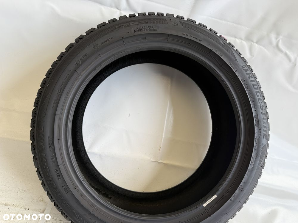 225/45/17 Bridgestone Blizzak LM001 94V 2017R (346) - 2