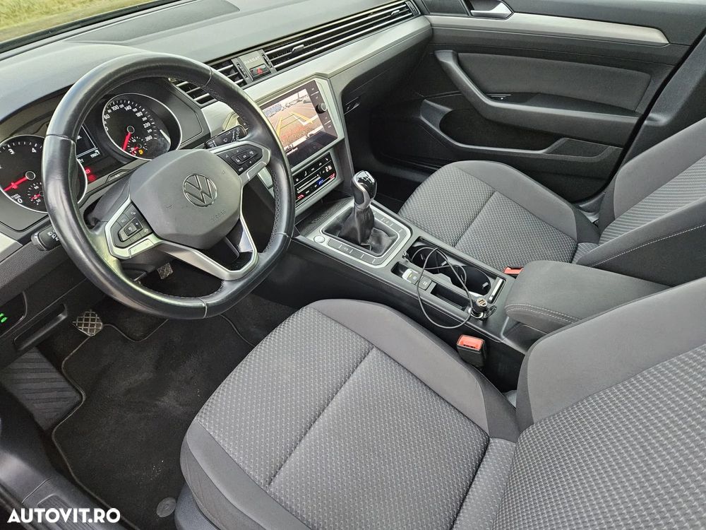 Volkswagen Passat - 7