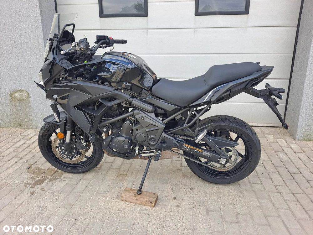 Kawasaki Versys 650 - 12