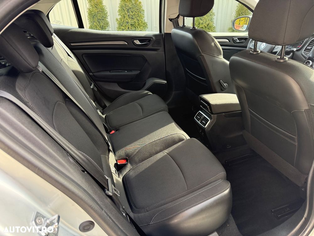 Renault Megane Blue dCi Zen - 16