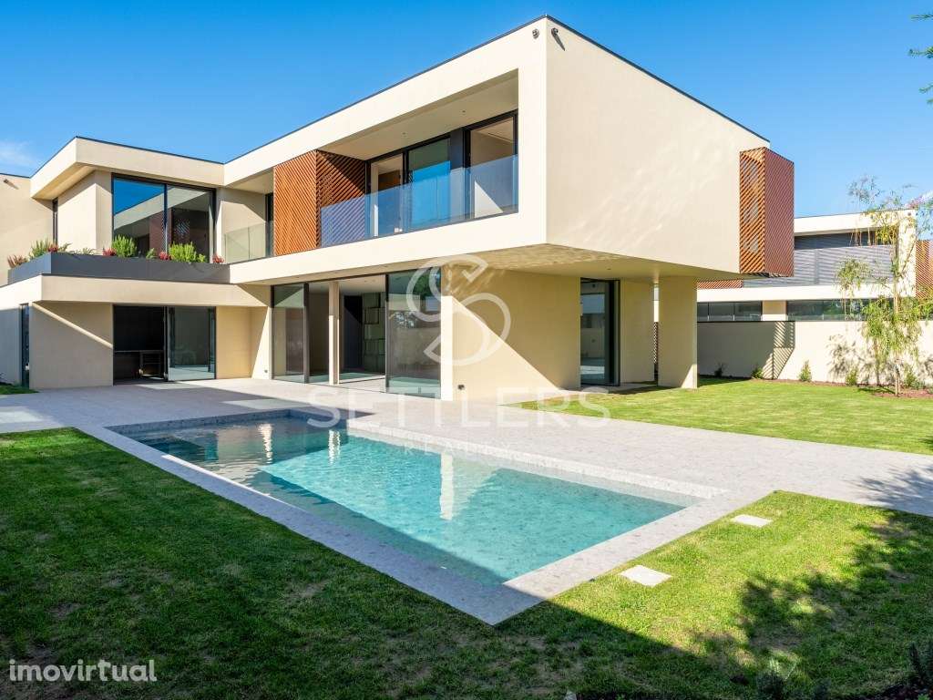 Moradia Isolada T5+1 - Birre - Grande imagem: 2/46