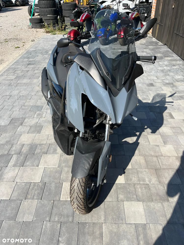 Yamaha X-max - 5