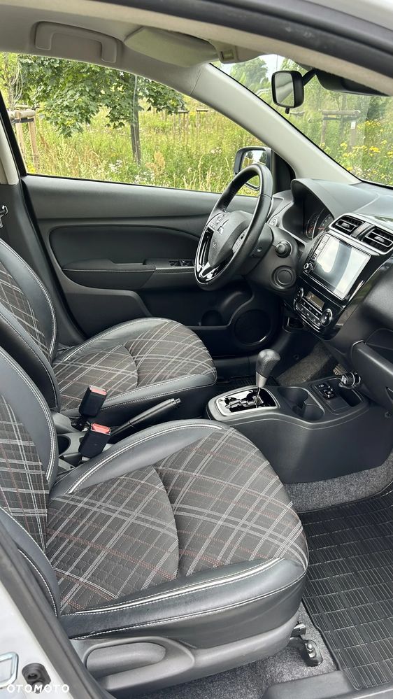 Mitsubishi Space Star 1.2 AS&G Instyle CVT - 15