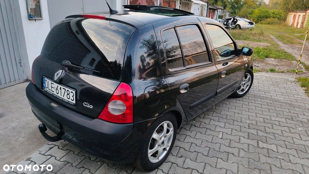 Renault Clio - 30