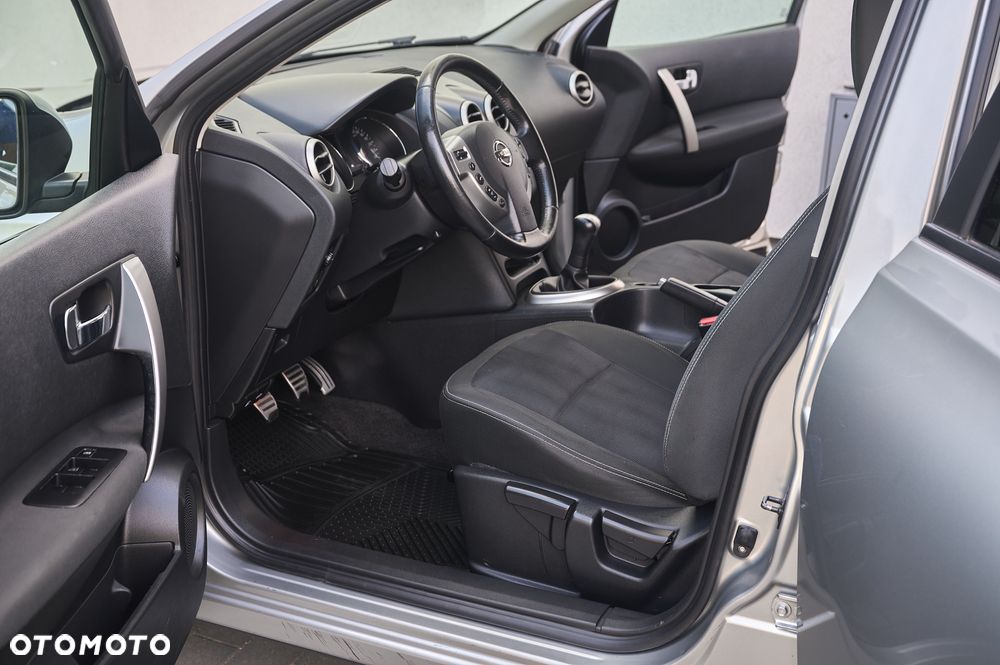 Nissan Qashqai 1.6 360 - 21