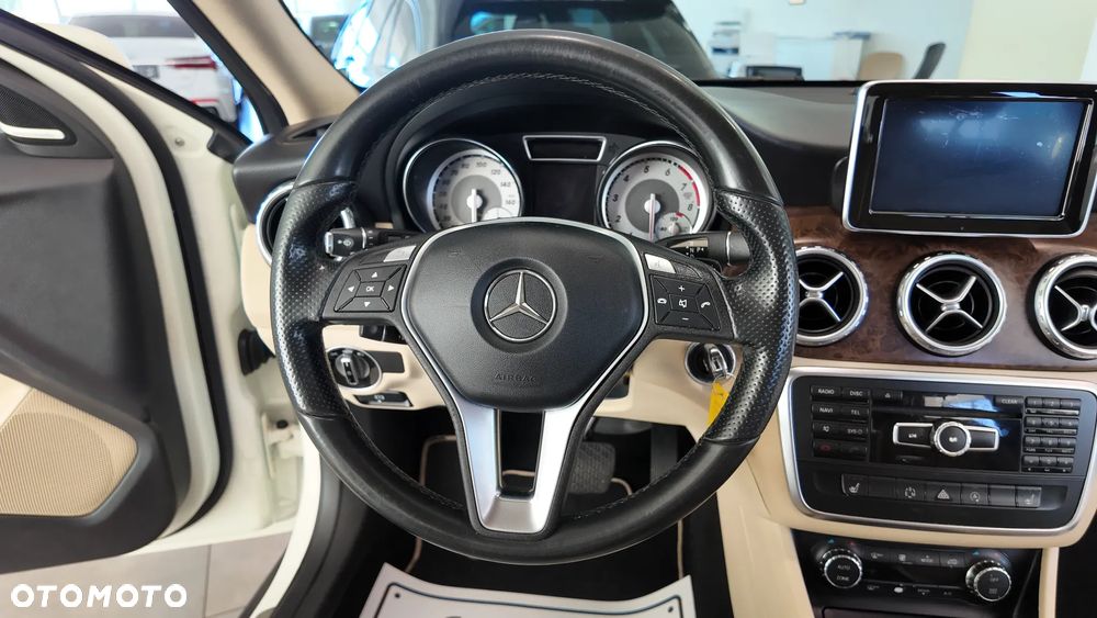 Mercedes-Benz GLA 250 4-Matic - 26
