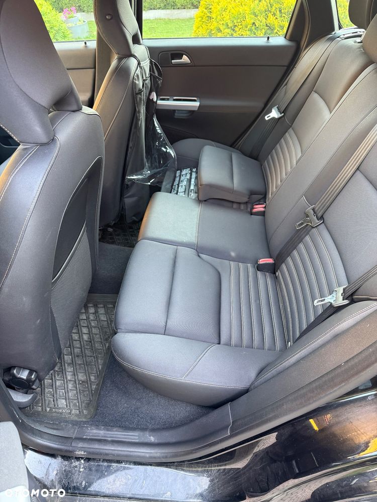Volvo V50 DPF DRIVe Momentum - 13