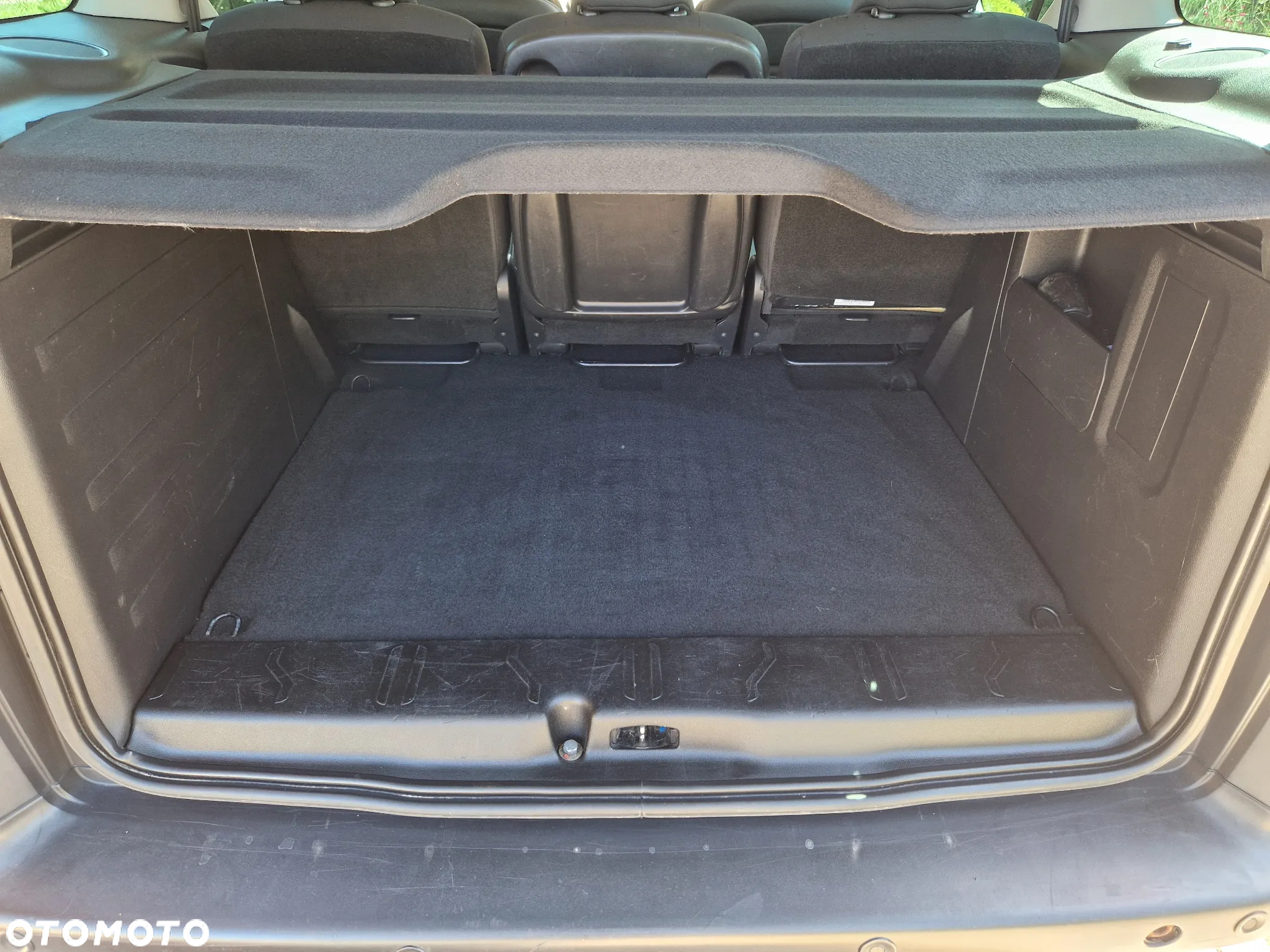 Peugeot Partner 1.6 BlueHDi Outdoor S&S - 10