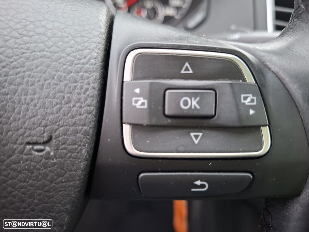 VW Sharan 2.0 TDI Confortline - 18