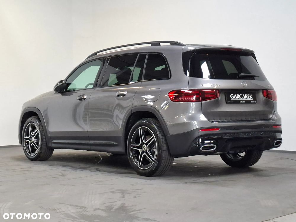 Mercedes-Benz GLB 200 d 4-Matic AMG Line 8G-DCT - 11