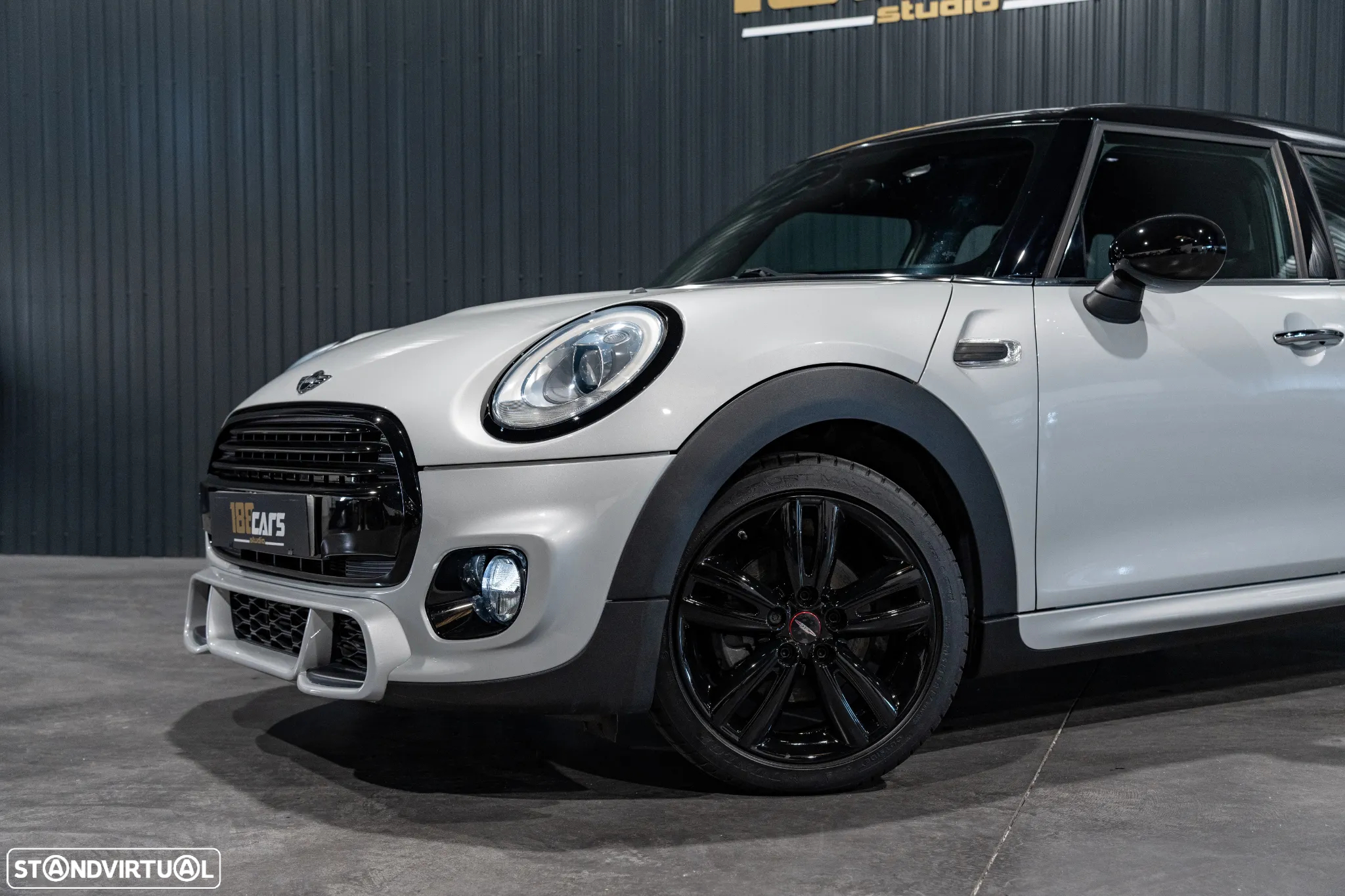 MINI 5 Portas Cooper D Auto - 38