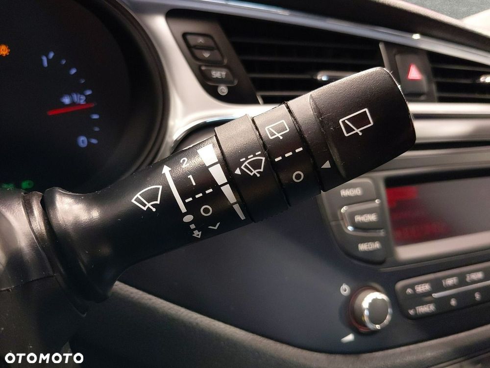 Kia Ceed 1.4 M - 33