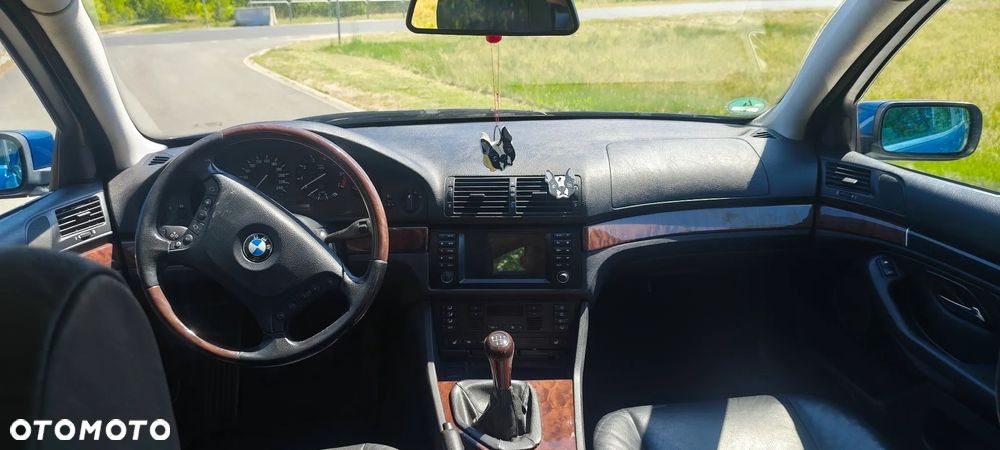 BMW Seria 5 525i - 9