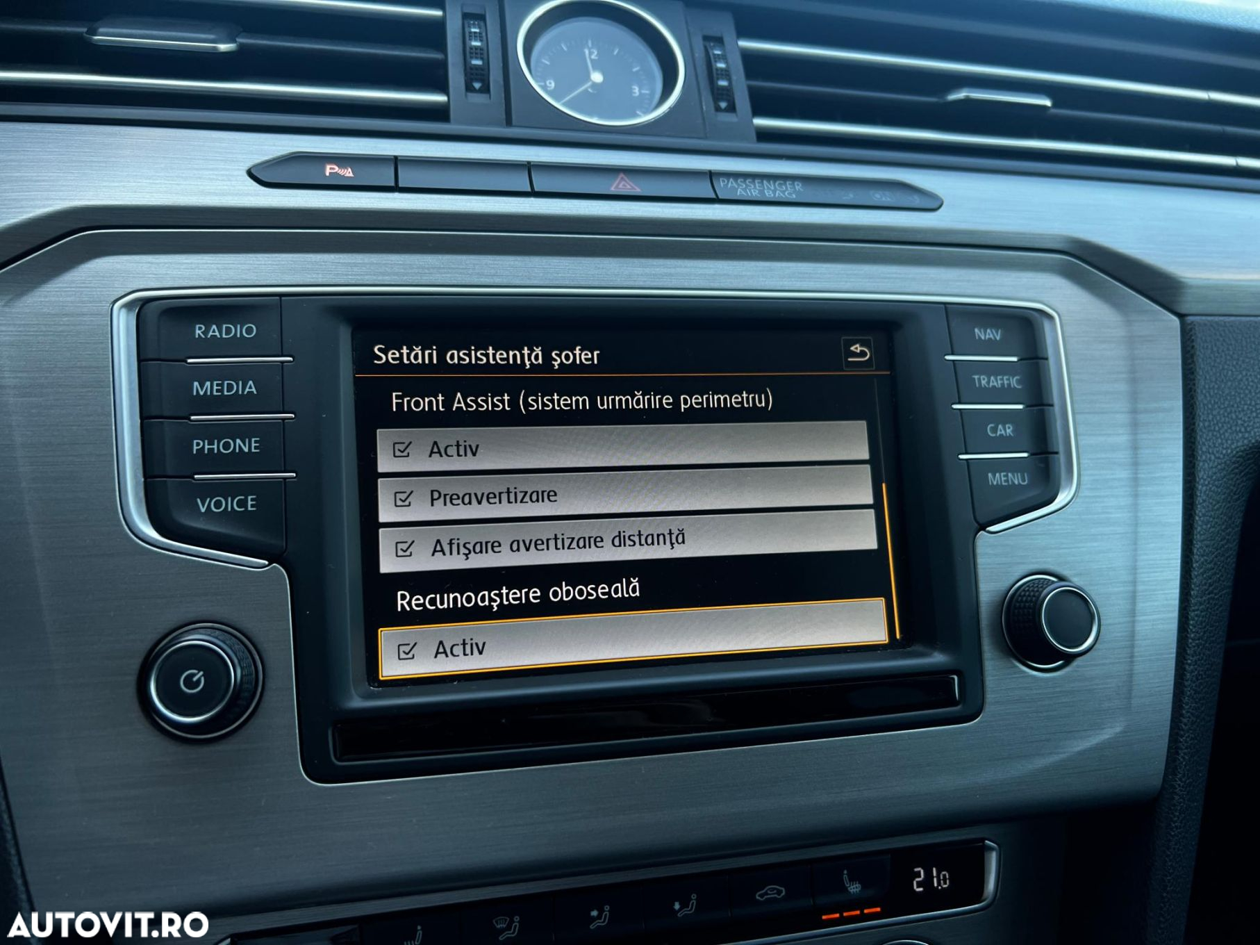 Volkswagen Passat - 16
