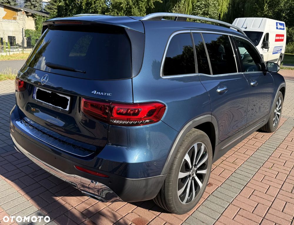 Mercedes-Benz GLB 250 4Matic 8G-DCT - 11