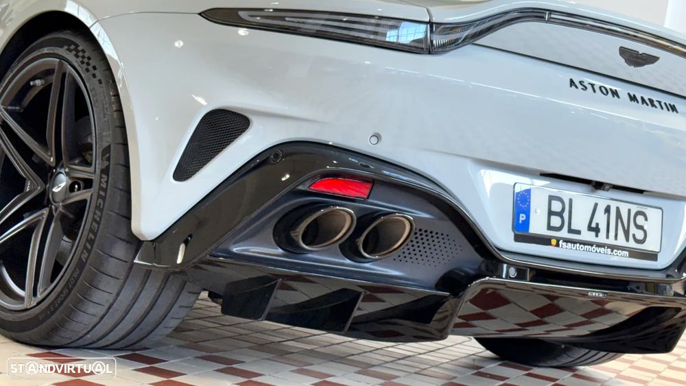Aston Martin Vantage Coupe V8 - 10