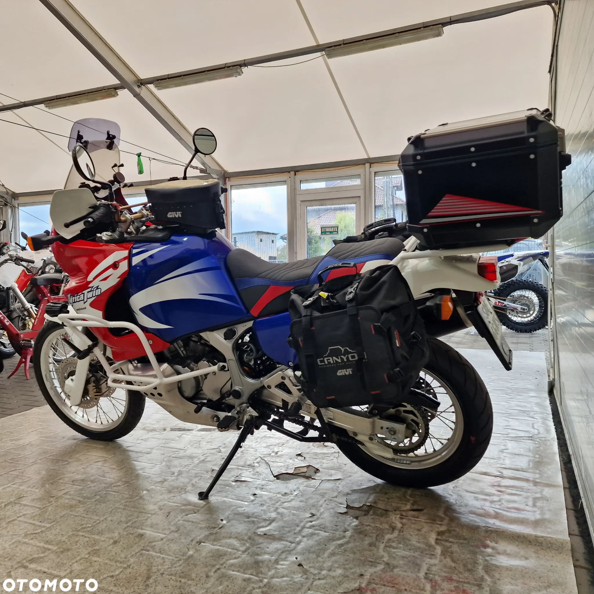 Honda XRV - 21