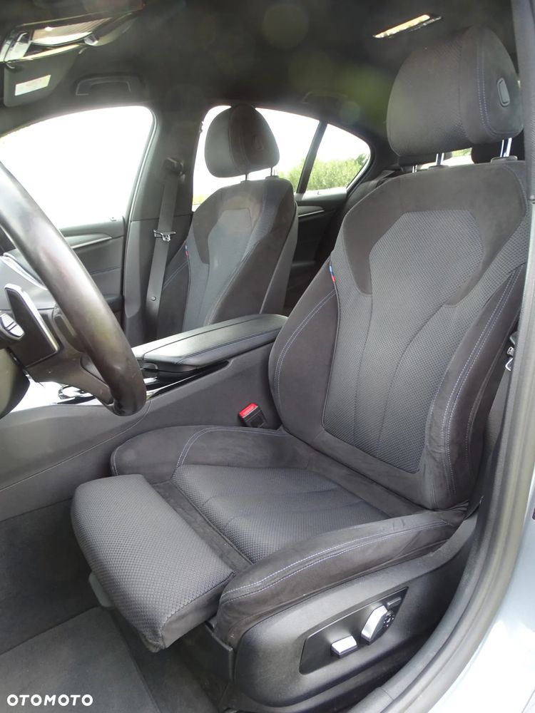 BMW Seria 5 530i GPF xDrive M Sport sport - 30
