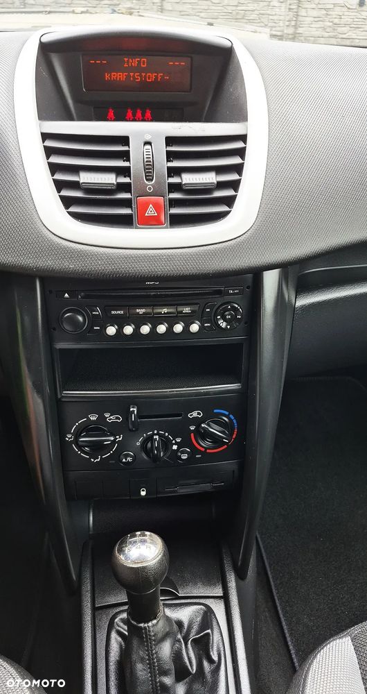 Peugeot 207 1.4 Trendy - 16