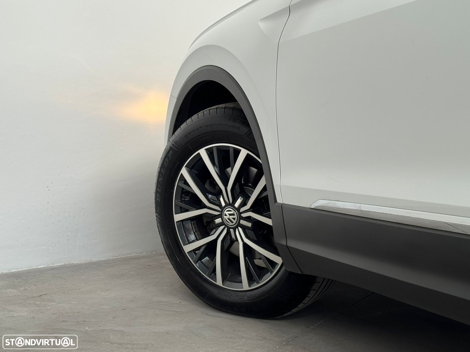 VW Tiguan 1.6 TDI Trendline - 12