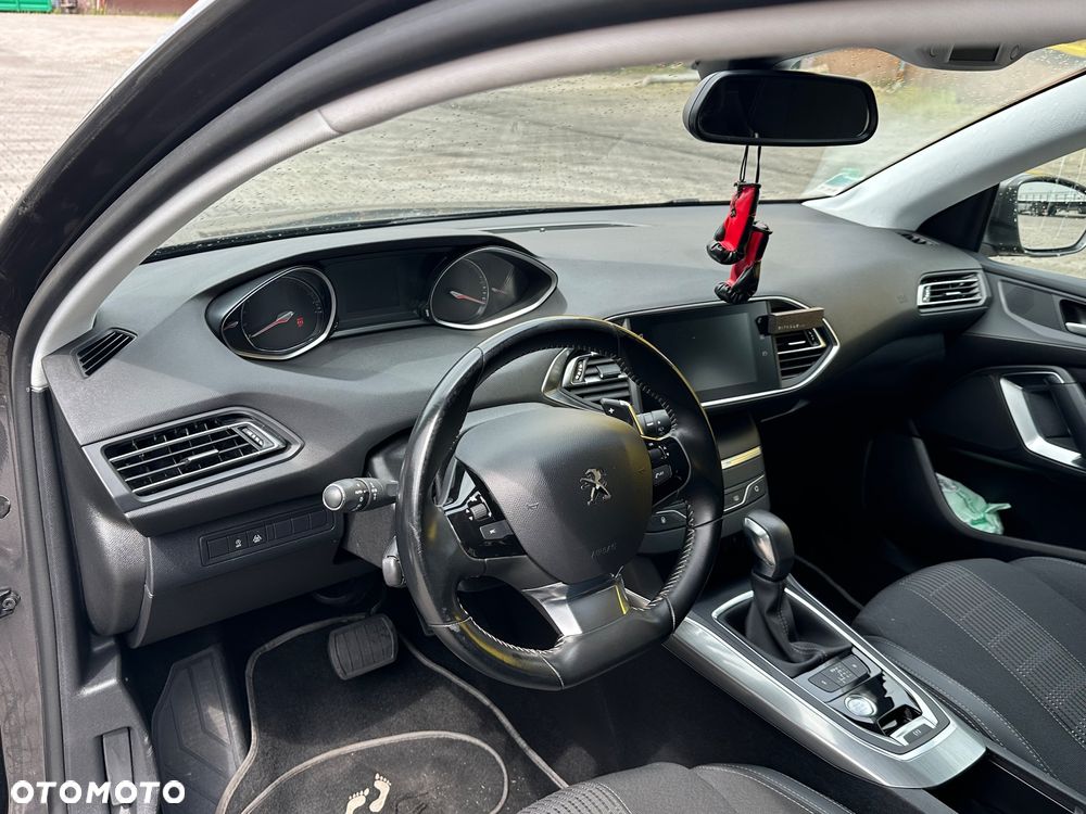 Peugeot 308 1.5 BlueHDi Allure S&S EAT6 - 10