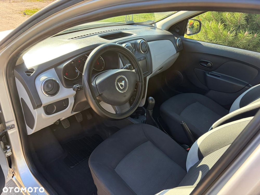 Dacia Sandero 1.5 dCi Laureate - 8