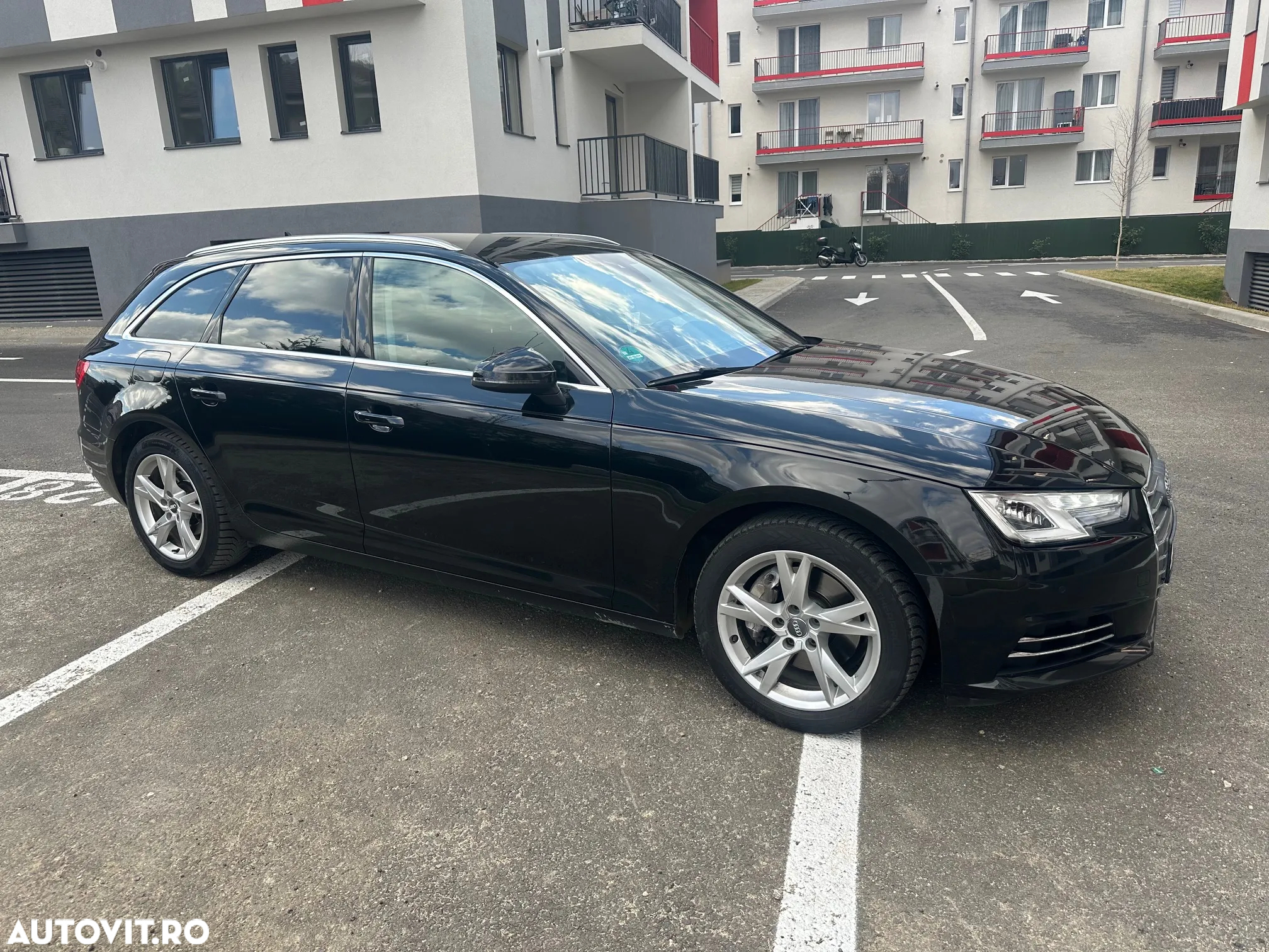 Audi A4 Avant 2.0 TDI ultra S tronic - 2