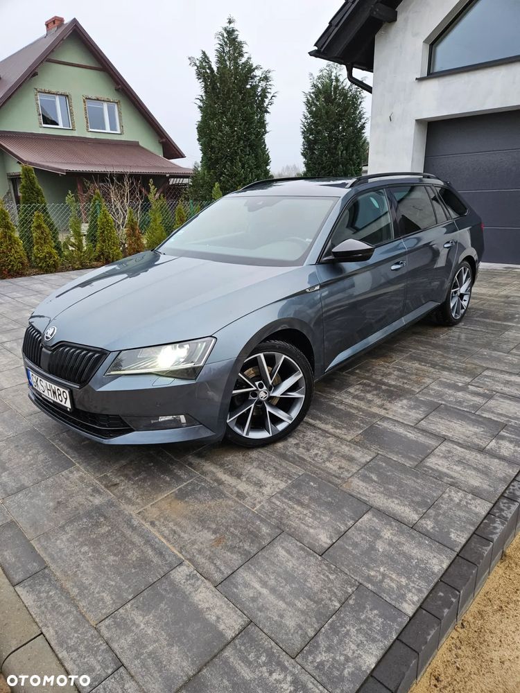 Skoda Superb 2.0 TDI DSG SportLine - 2