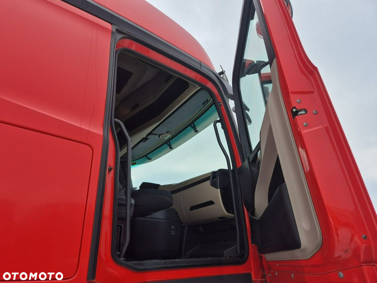 Mercedes-Benz Actros - 12