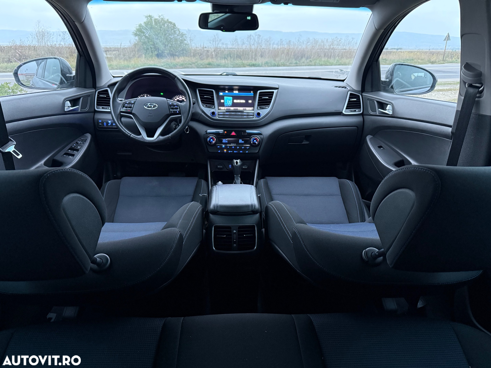 Hyundai Tucson 2.0 CRDI 4WD Automatik Premium - 8