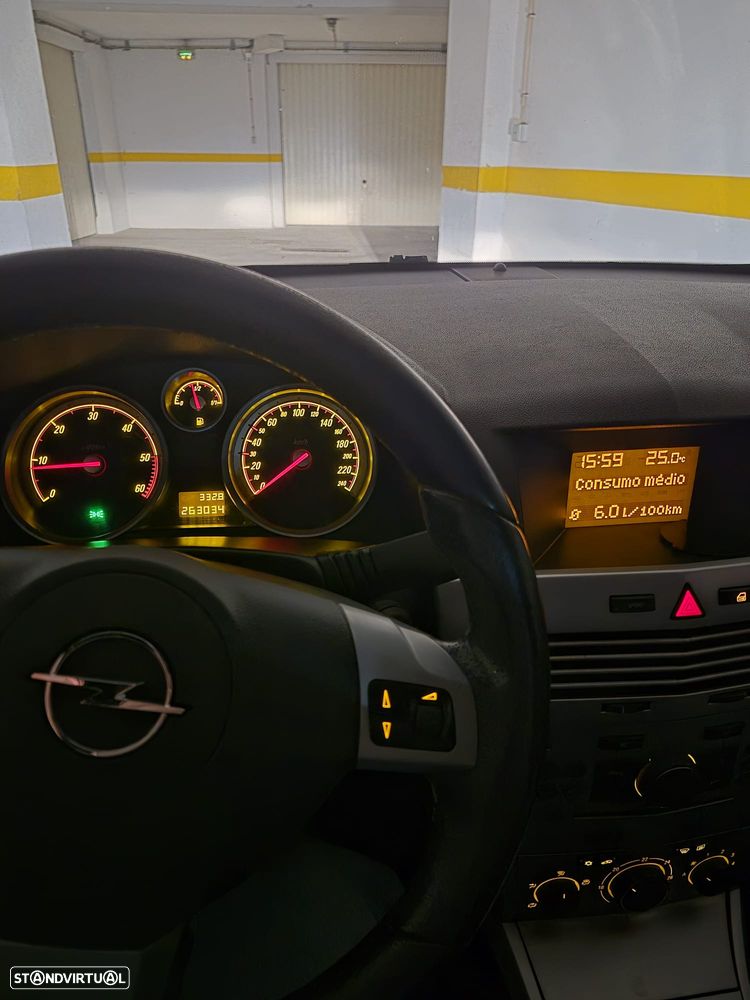 Opel Astra GTC 1.7 CDTI - 3