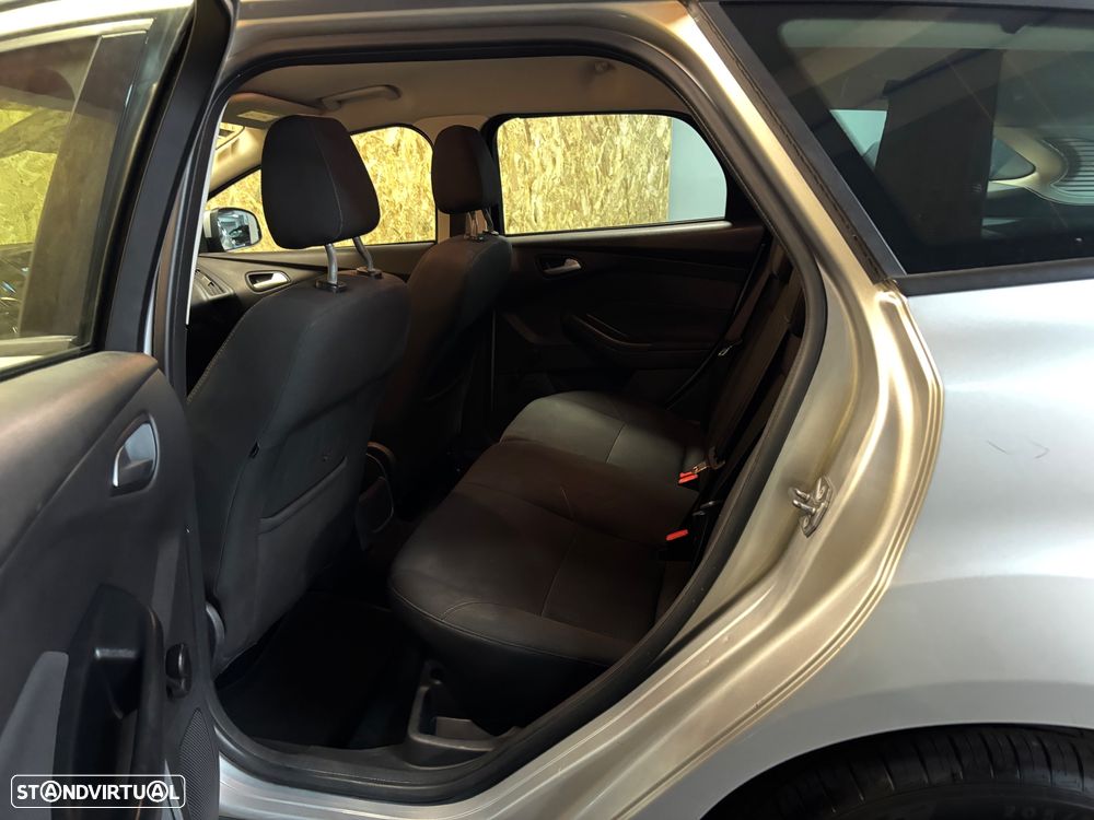 Ford Focus SW 1.5 TDCi Titanium - 8
