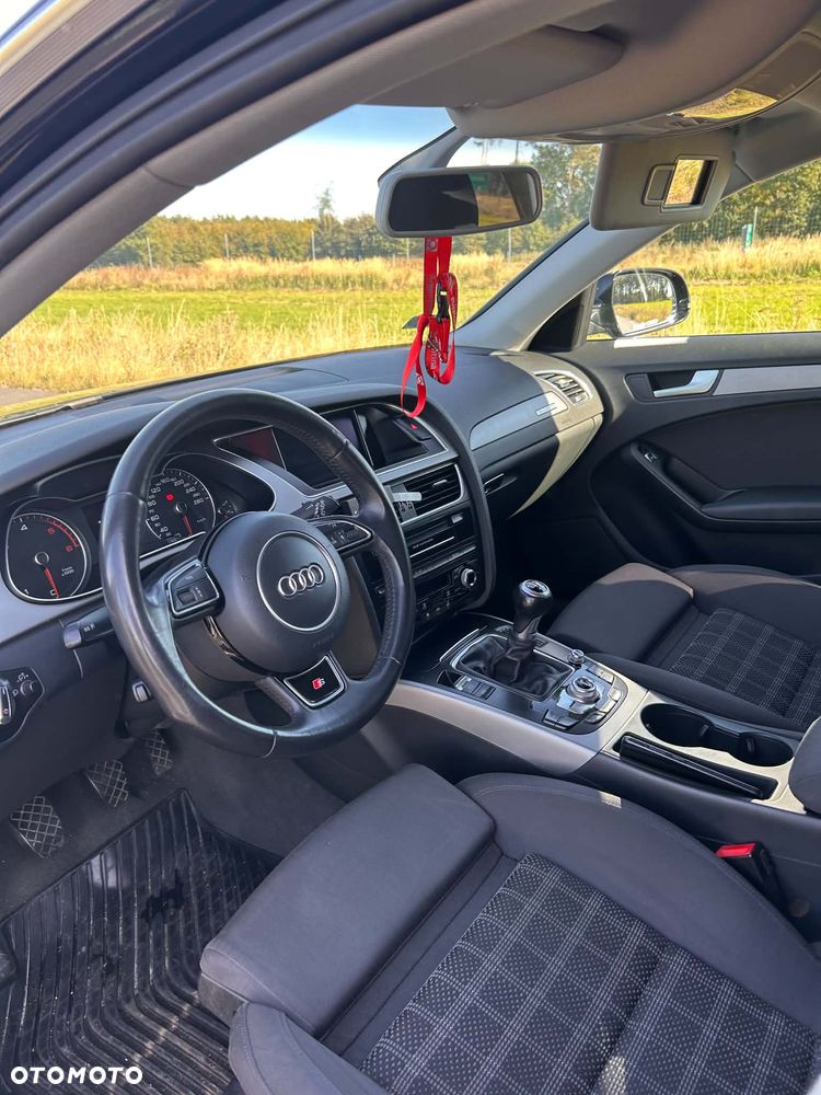 Audi A4 Avant - 26