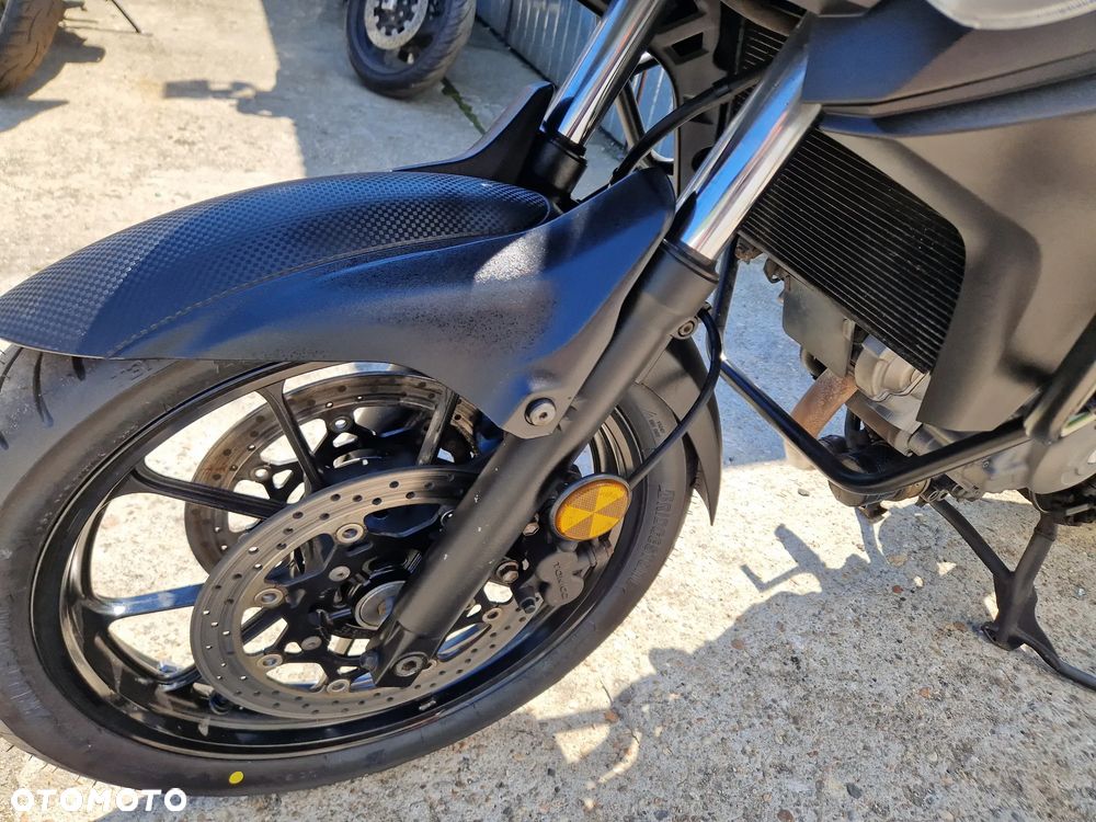 Suzuki V-STROM - 29