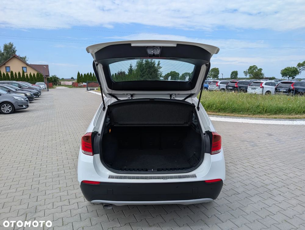 BMW X1 sDrive18d Sport Line - 37