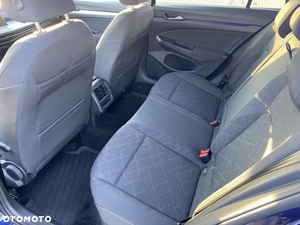 Volkswagen Golf Variant - 10