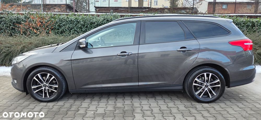 Ford Focus 1.0 EcoBoost Titanium - 2