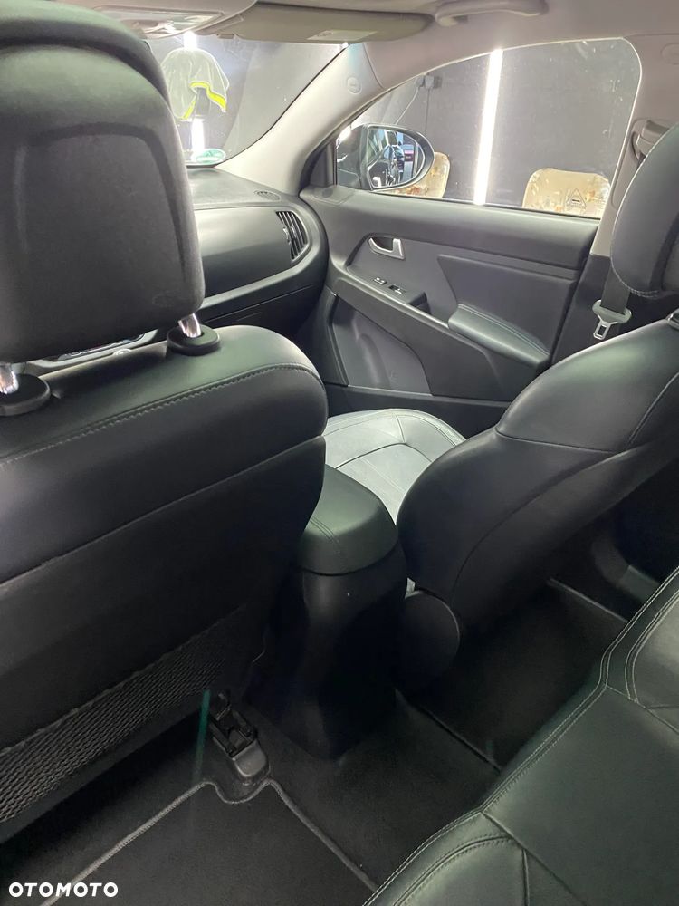 Kia Sportage 1.7 CRDI S 2WD - 9