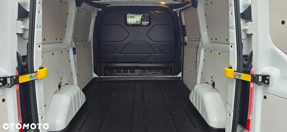 Ford Transit Custom - 10
