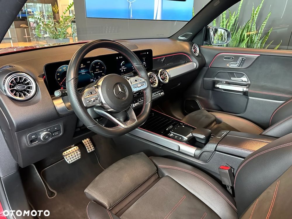 Mercedes-Benz GLB 200 4-Matic AMG Line 8G-DCT - 7