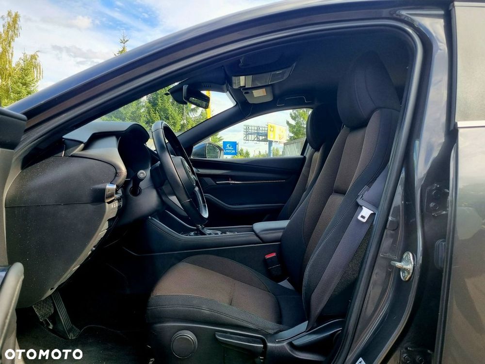 Mazda 3 SKYACTIV-G 2.0 M-Hybrid DRIVE - 9