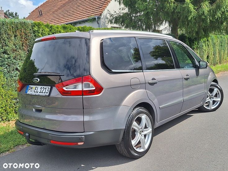 Ford Galaxy 2.0 TDCi DPF Titanium - 14