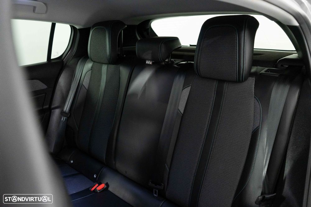 Peugeot 308 1.2 Hybrid Allure e-DCS6 - 11