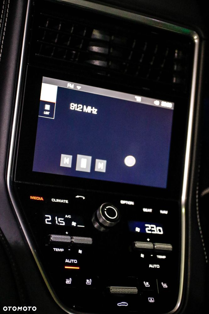 Porsche Panamera Turbo S E-Hybrid - 12