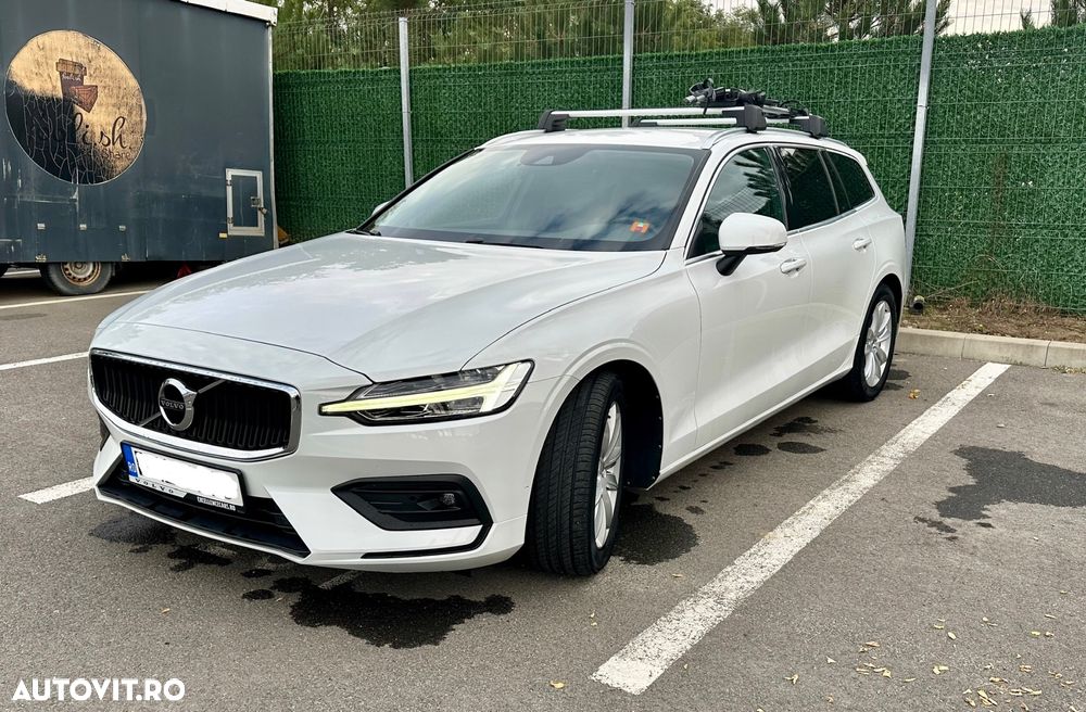 Volvo V60 B4 MHEV AT8 FWD Momentum Pro - 3