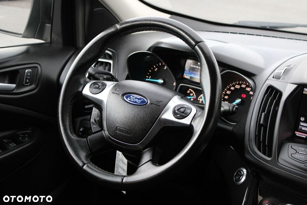Ford Kuga - 30