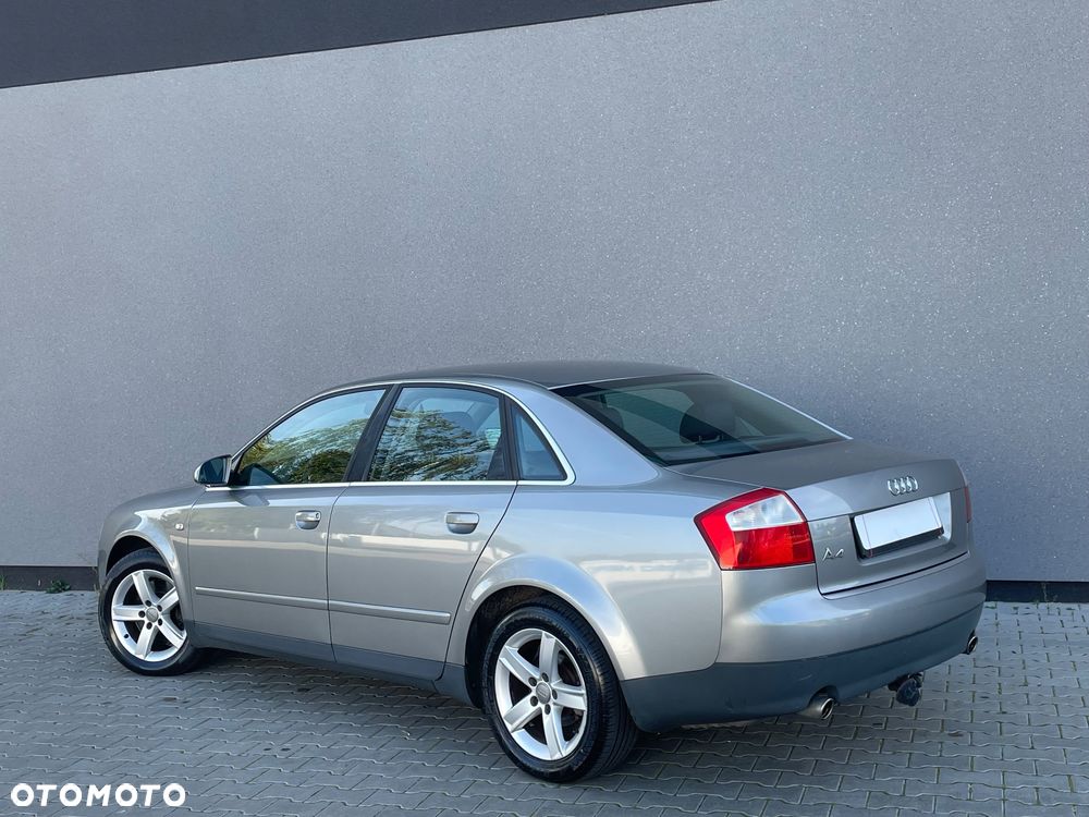 Audi A4 Limousine 1.8 T - 12