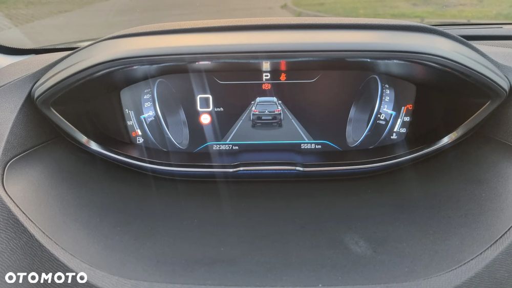 Peugeot 5008 BlueHDi 180 EAT8 Allure Pack - 27